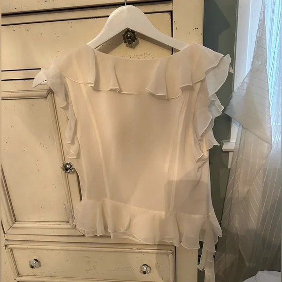 SLEEVELESS RUFFLE TOP - Picture 3 of 7